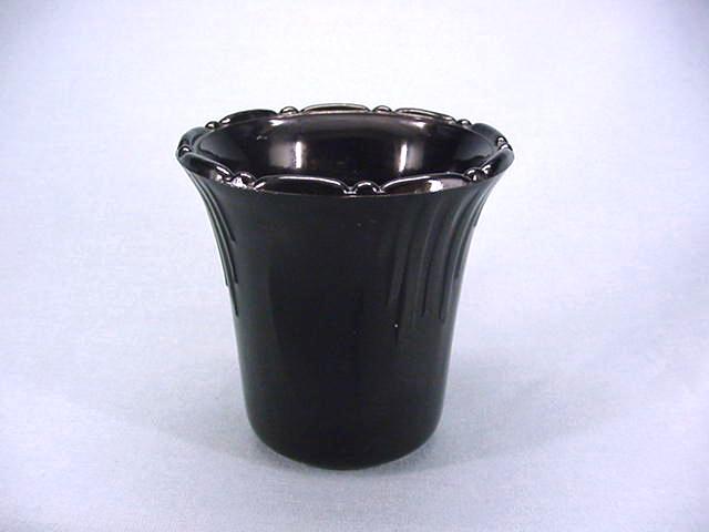  Black pot